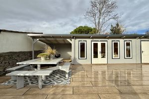 Garden Studio- click for photo gallery